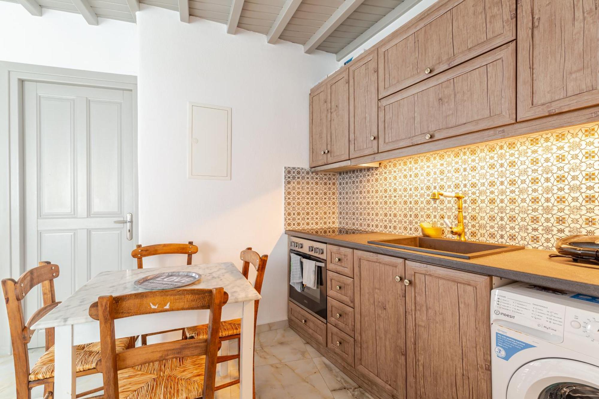 Elenitas Beach House In Ornos 外观 照片